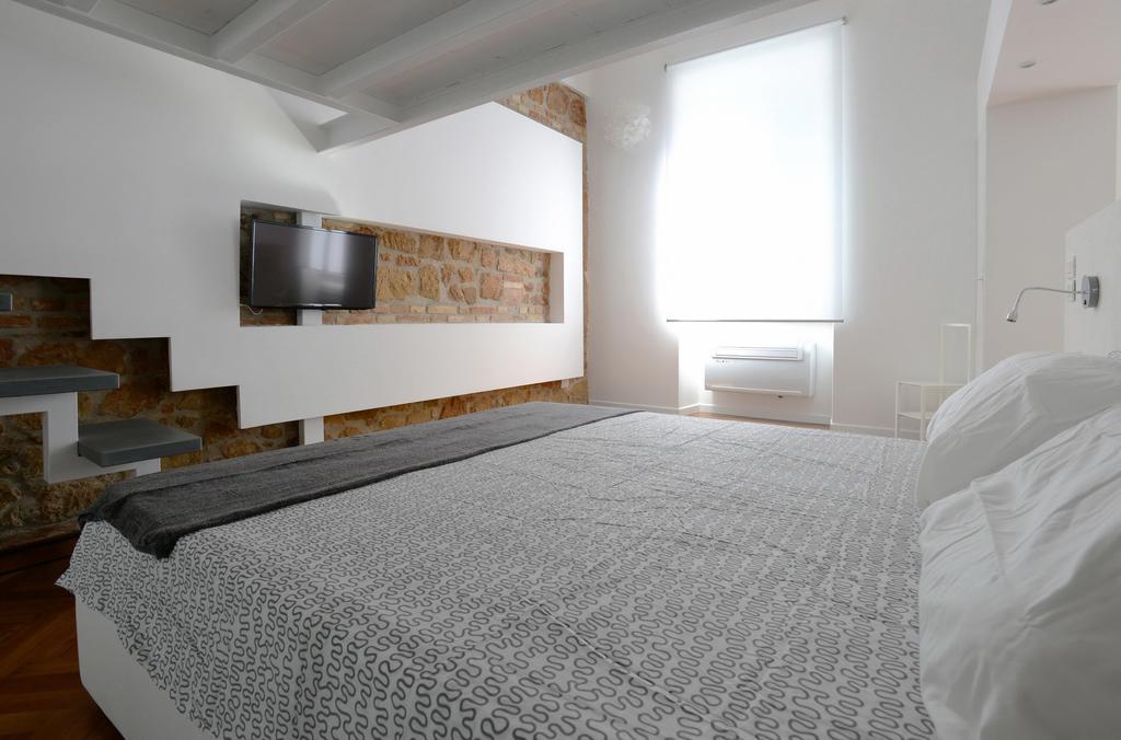 Castelfidardo Roma