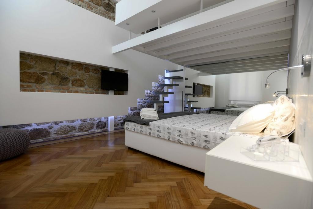 Castelfidardo * Roma